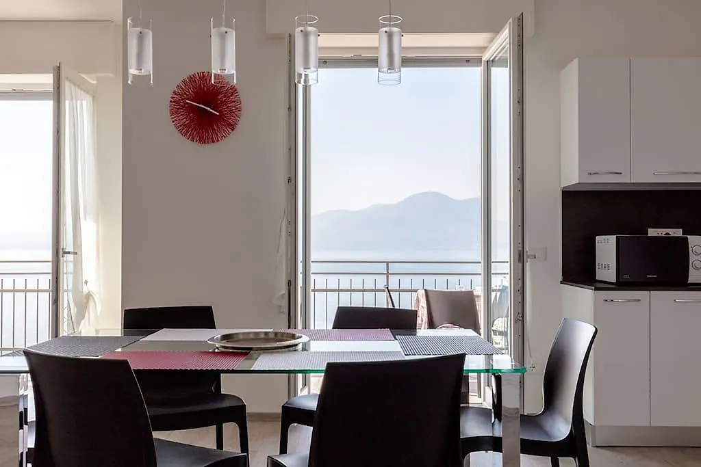 Cosy Torri Apartments Torri Del Benaco Italy