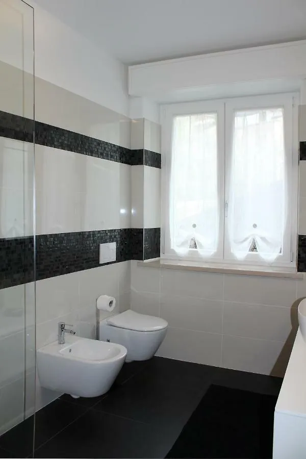 Cosy Torri Apartments Torri Del Benaco 0*,  Italy