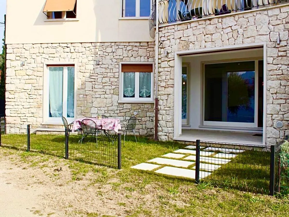 Cosy Torri Apartments Torri Del Benaco 0*,  Italy